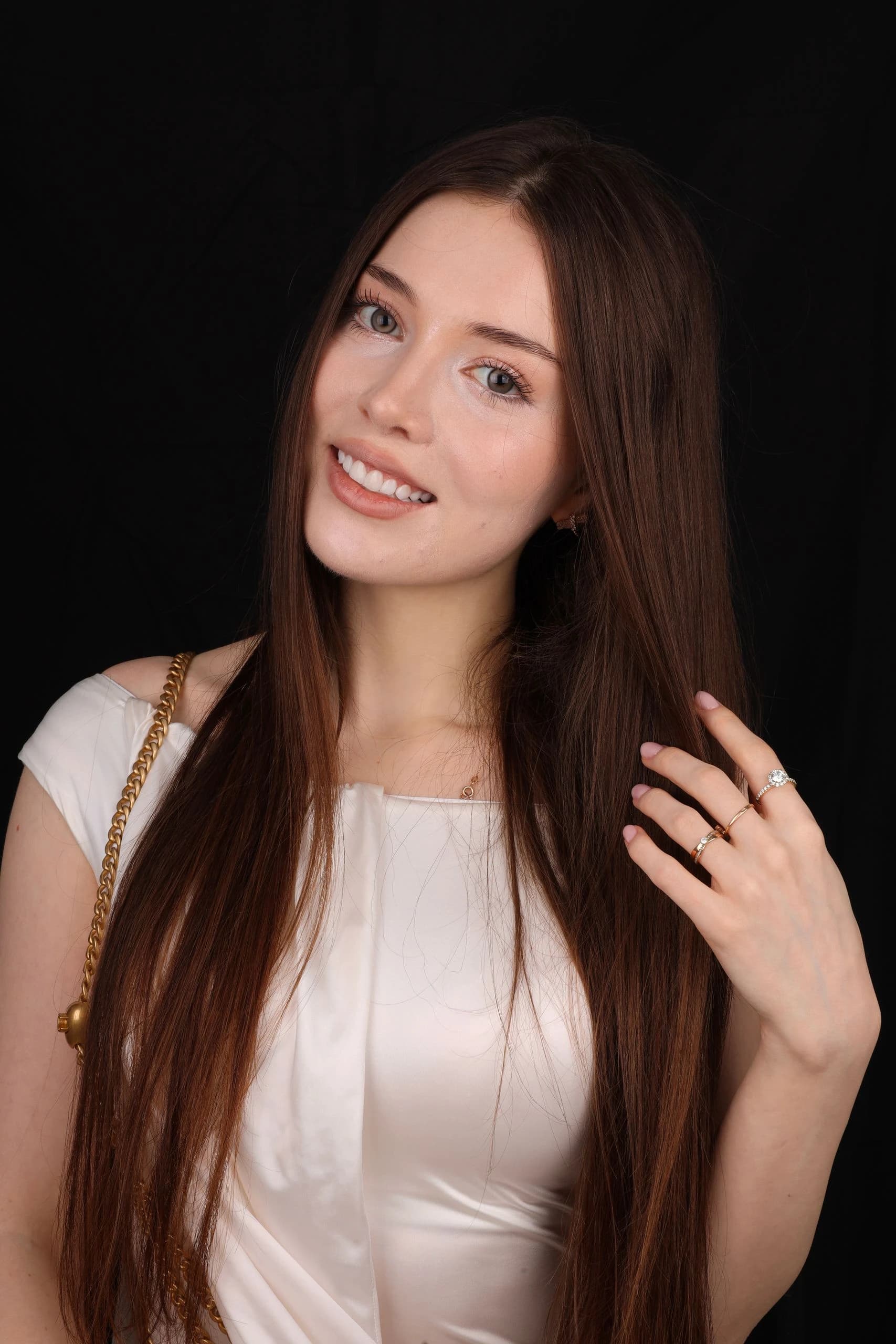 Patient smile result 17